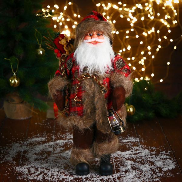 Дед Мороз В красной клетчатой шубке, с фонариком и веточками 35х60 см   6938360 (Вид 5)