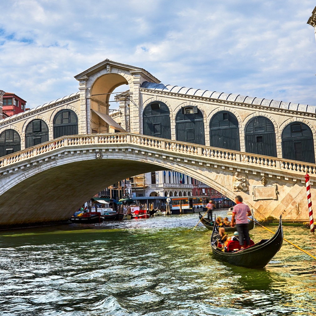 Холст с красками 20х20 по номер. в кор. (14цв.)  Красивый мост в Венеции (Арт. ХК-8809)