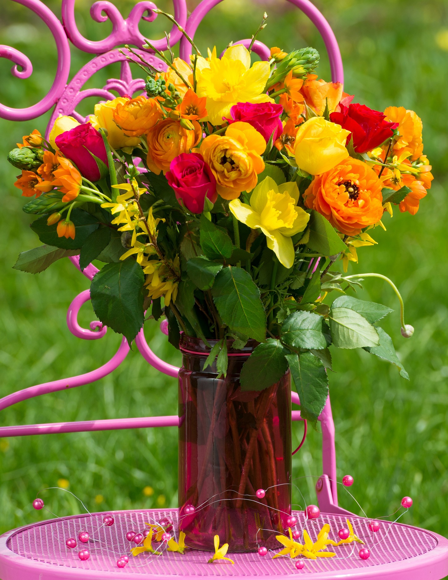 Холст с красками 22х30 см по номерам.  (14 цв)Красивые цветы на стульчике (Арт. HS607)