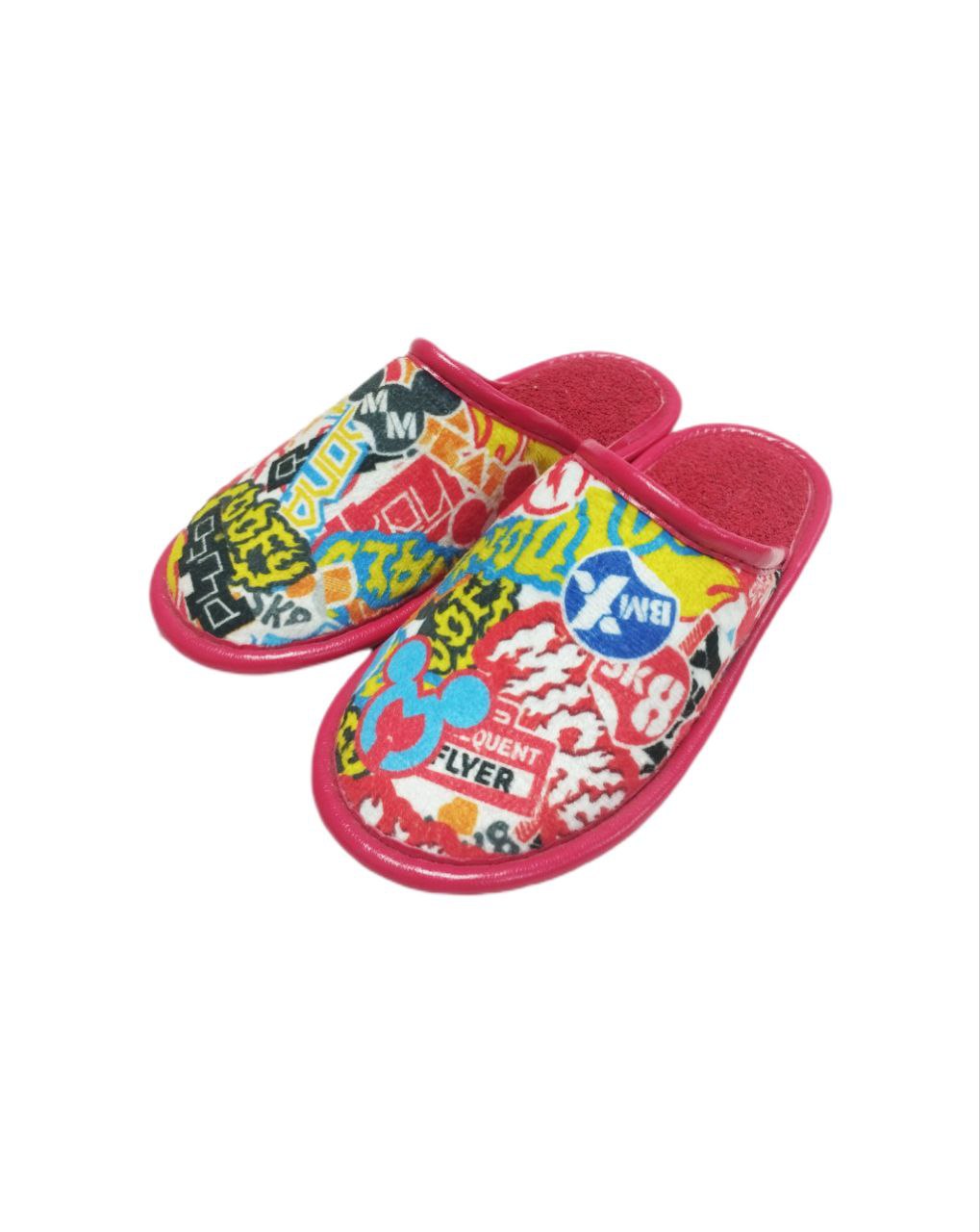 Комнатные тапочки красные буквы р32