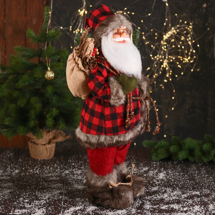 Дед Мороз В красной клетчатой шубке, с фонариком и веточками 35х60 см   6938360 (Вид 2)