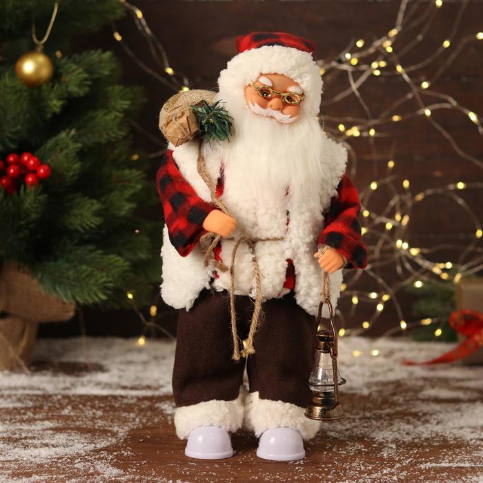 Дед Мороз В клетчатом тулупе, с фонариком двигается, ботинки светятся, 17х35 см 6938386