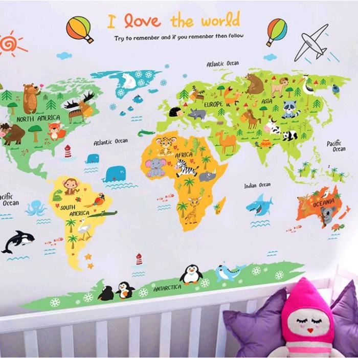 Наклейка пластик интерьерная цветная Карта мира - животные 60х90 см   5277631