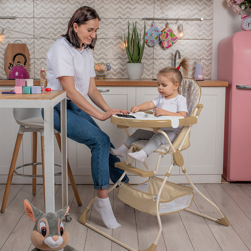 Стульчик для кормления Polini kids Disney baby 252 Бэмби, бежевый (Вид 2)